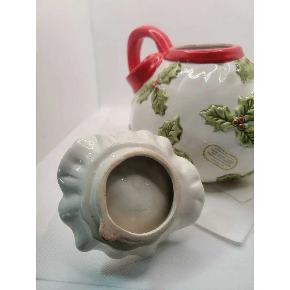 Vtg Omnibus Christmas Mice Holly Berry Ceramic Teapot Holiday Decor
